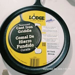 Lodge 10.5" Seasoned Cast Iron Griddle/Comal New